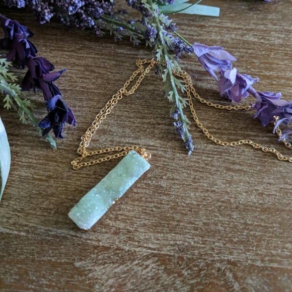 Jewelry - NWT Turquoise Druzy Natural Stone Necklace